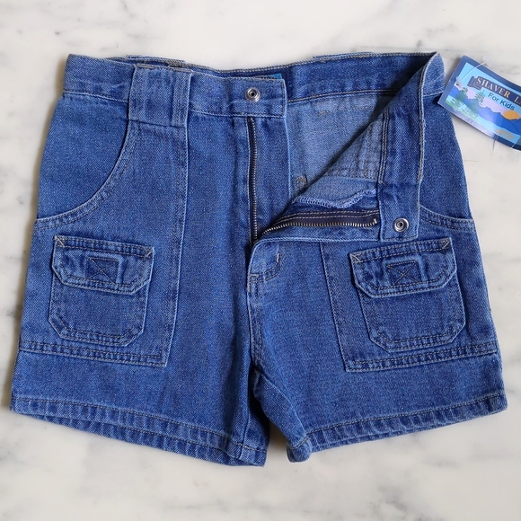 NWT. Girl's Denim Shorts with real pockets. - Picture 3 of 6